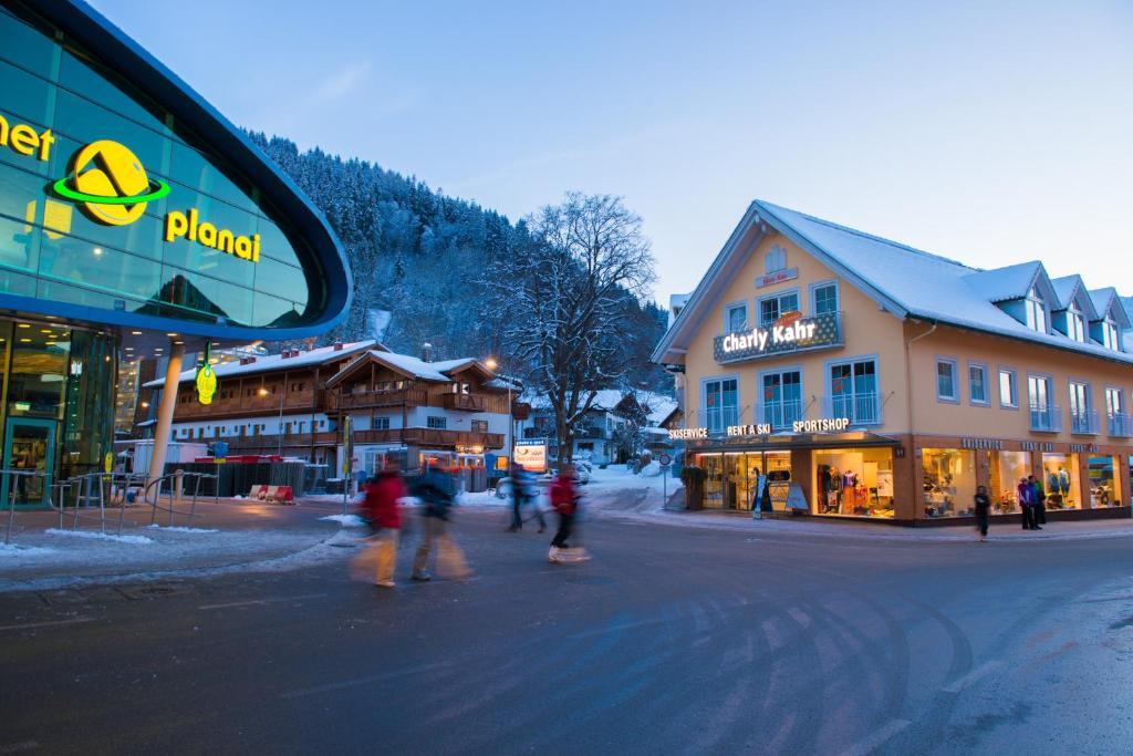 Appartement Charly Kahr And Family, Ski-In & Ski-Out Schladming Exteriör bild